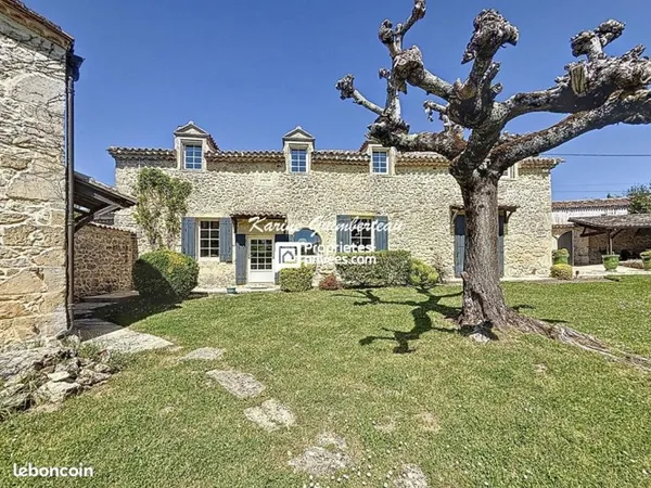 Longère 7 pièces 256 m²
