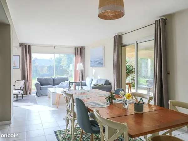 Maison 8 pièces 202 m²