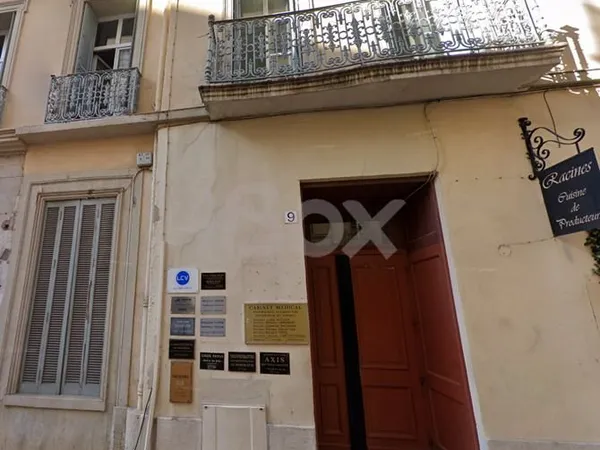 Bureau 104 m²