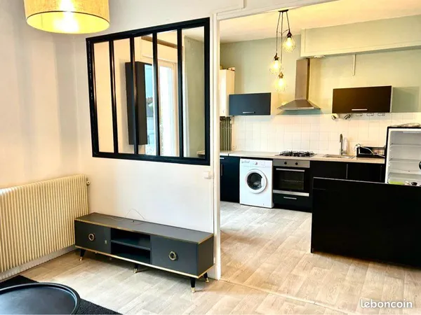 Joli studio moderne Meublé , de 35m2 avec jardin