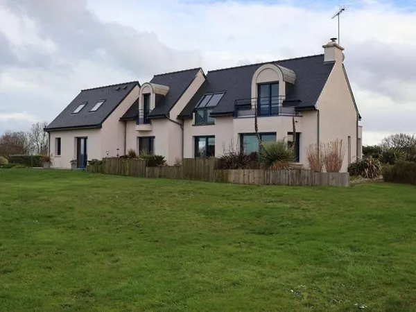 Maison 7 pièces 232 m²