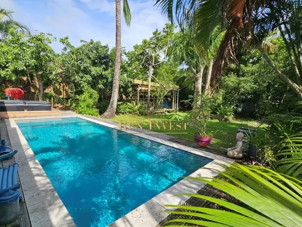 Magnifique propriété meublée F6 de plain pied à Saint André