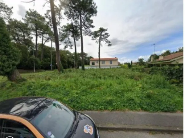 ANGLET CHIBERTA TERRAIN AVEC EMPLACEMENT EXCEPTIONNEL