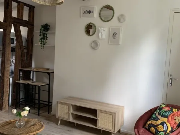 DEUX PIECES PROCHE FAC ET YSCHOOLS DESIGN