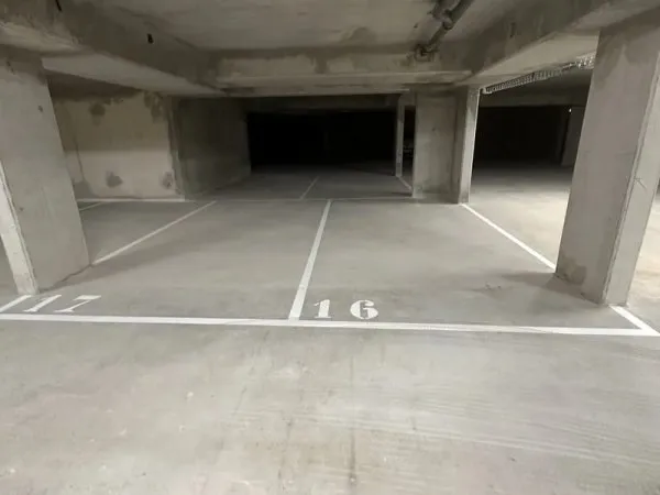 Stationnement Vente Toulon   25900€