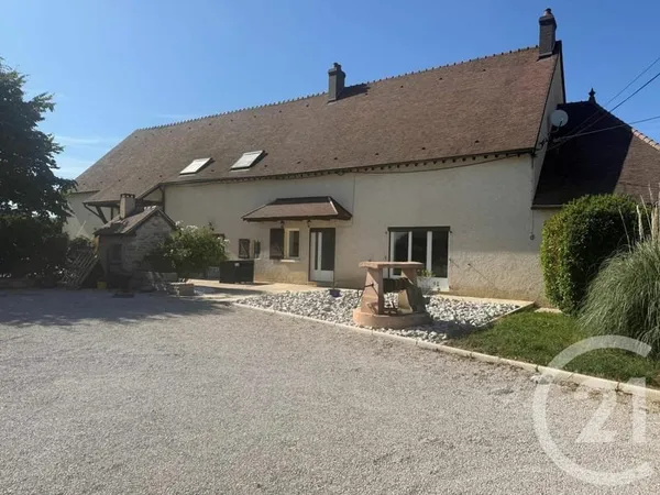 Maison 9 pièces 223 m²