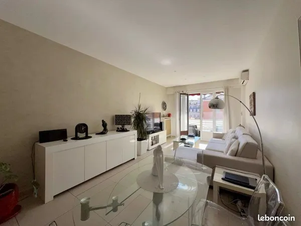 Appartement 3 pièces 84m² - Terrasse Plein SUD - Nice Carré d'Or