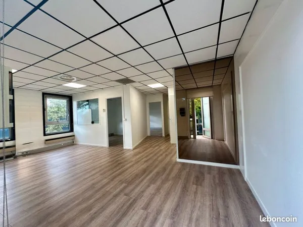 LOCAL - Informatique Land