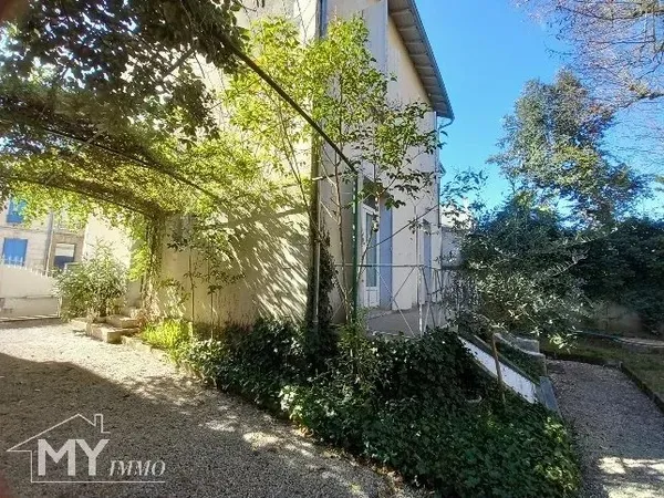 BERGERAC : Maison de ville