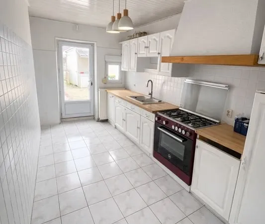 Maison Garage & jardin - Centre bourg Moutiers-les-Mauxfaits - Toiture neuve