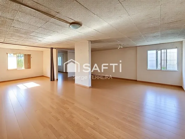 BUREAUX / LOCAL