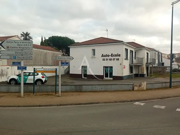 Challans, Bureaux/Local à louer de 47.87 m²