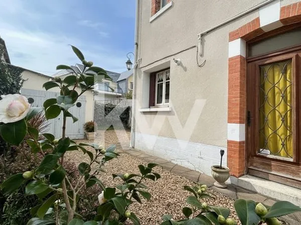 Orléans Saint-Marc : Maison familiale de 1900 au calme - 4 ch