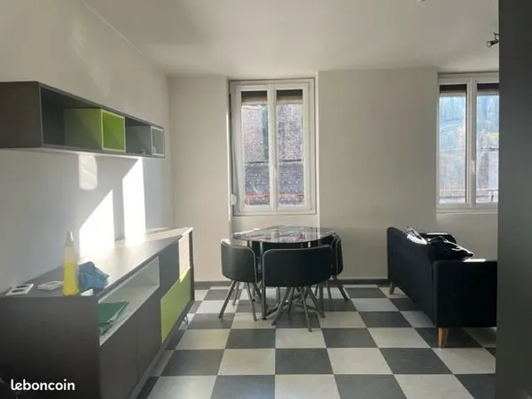 T3 rénové meublé