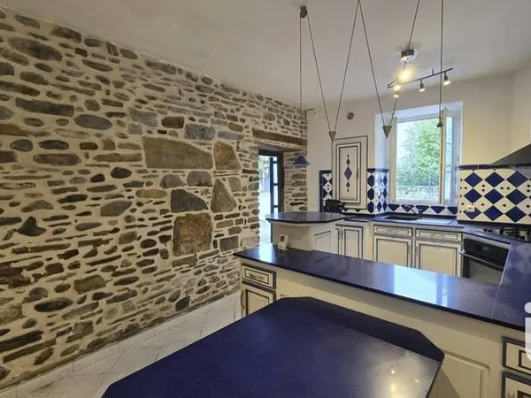 Maison 8 pièces 209 m²