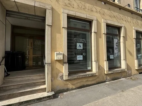 longwy-haut, grand local commercial, centre ville, proche stationnement, commodités