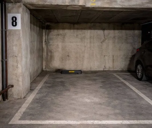 Parking 12 m²