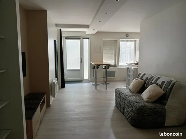 Loue studio meublé 28m² Saint-Etienne Tardy 395