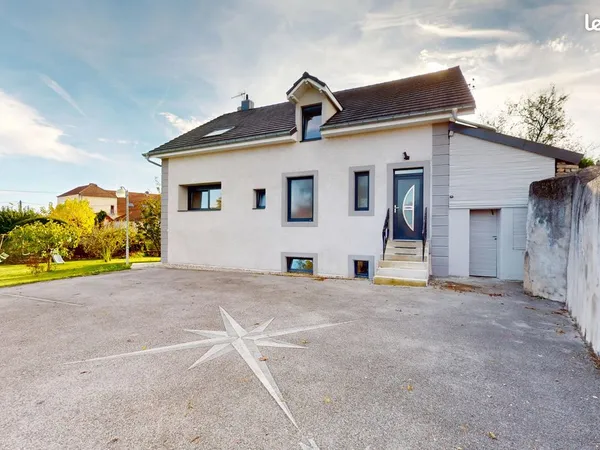 🏡 maison familiale rénovée - espace, lumière & tranquillité à héricourt