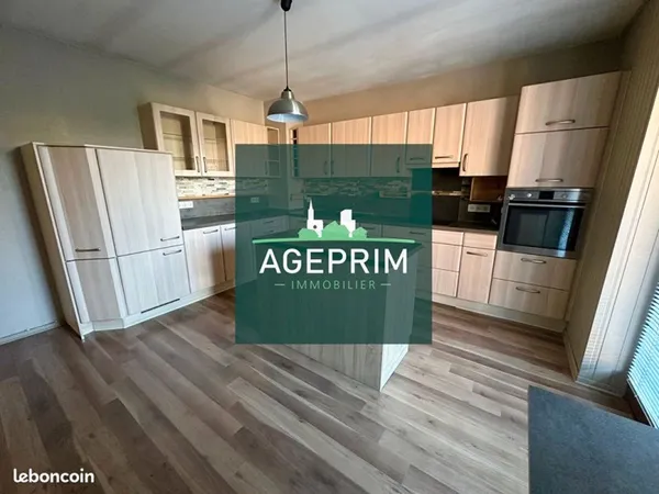 Maison 5 pièces 145 m²