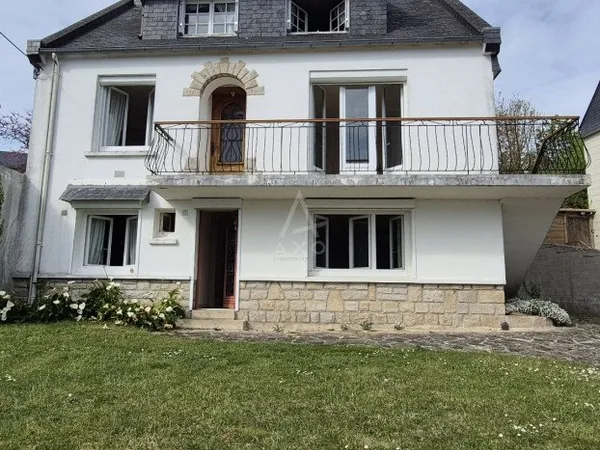 Maison 10 pièces 159 m²