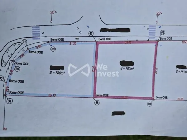 Terrain 786 m²