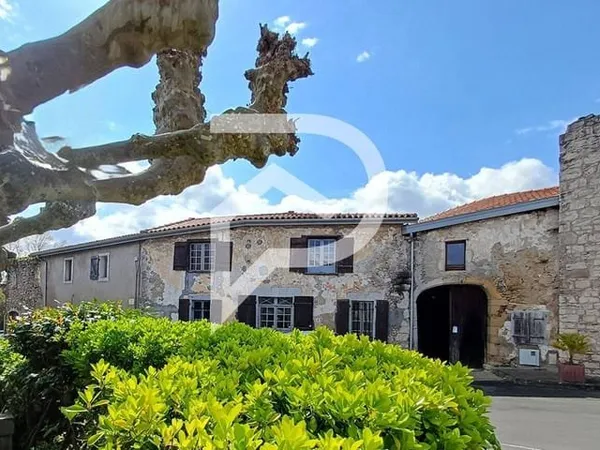 Maison 11 pièces 504 m²