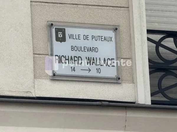 Local commercial 77 m²