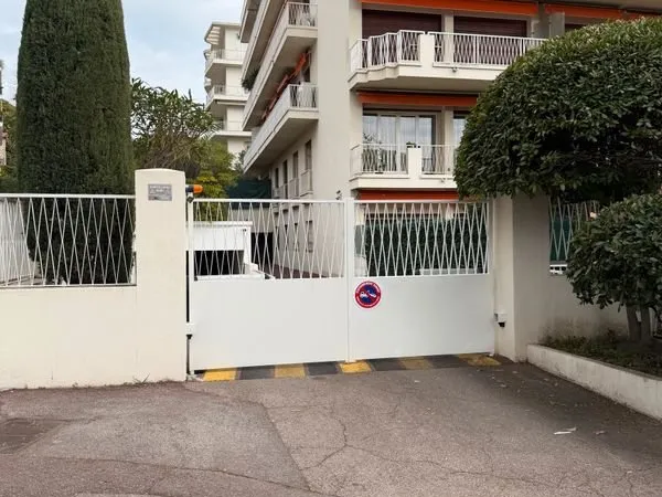 Parking Cimiez 18m2