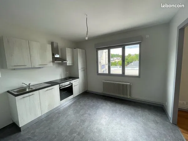 Appartement à louer T4 centre ville d'Ussel