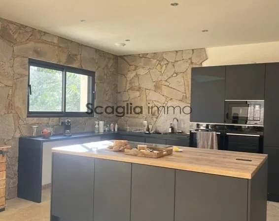 Villa 3 pièces 118 m²