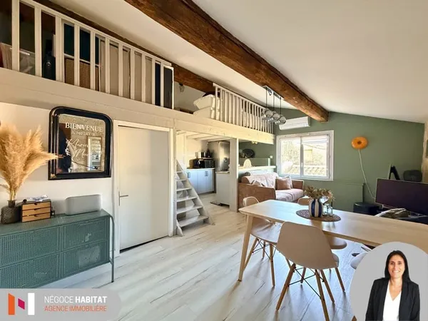 Marsillargues - Charmant studio mezzanine Dernier étage