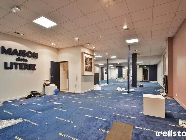Local commercial 419 m²