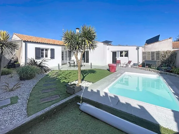 Maison Perigny 6 pièces 144 m² - Plain pied - garage - 4 chambres au RDC
