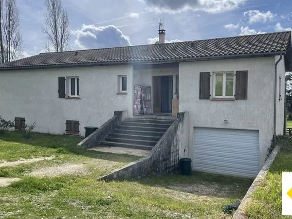 Maison T5 - 127 M² - Hautefage La Tour