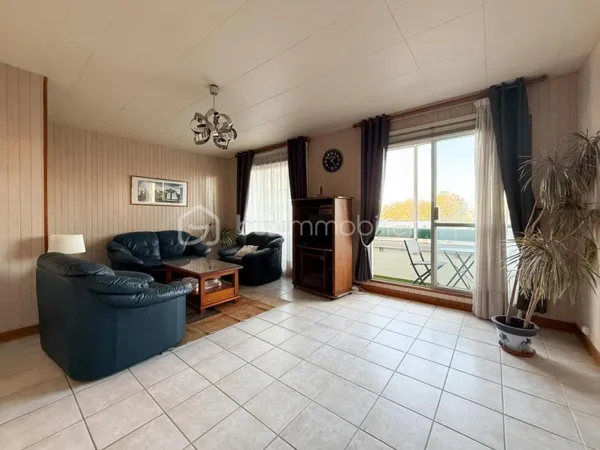 En exclusivité : quartier Bellevue / Centre Napoléon (T4 de 79 m2 au 1er étage)