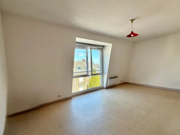 Studio 1 pièce 28 m²