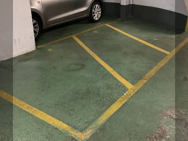 A vendre lot de 5 places de parking Paris 15ème