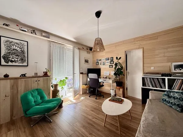 Appartement 2 pièces 47 m2 avec balcon - FONTAINE LES DIJON