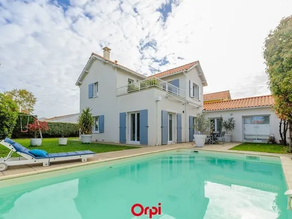 Maison 5 pièces 143 m²