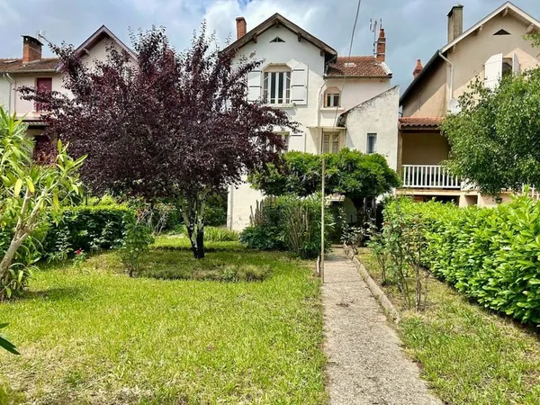 Maison 1930 garage et jardin