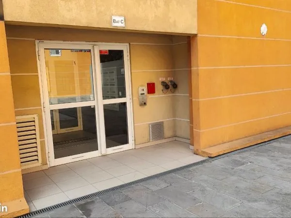Vente cave saine, sécurisée en rez de chaussée