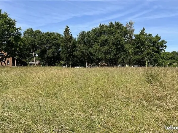 Terrain 2 895 m² Grayan Et L Hopital