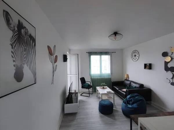 Chambre en colocation T4 Rénovée - Proche Métro Fontaine Lestang (Ligne A)