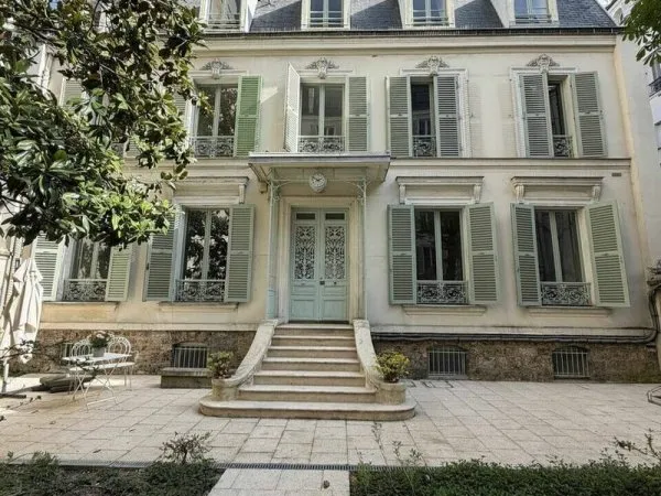 Bureaux 560 m²