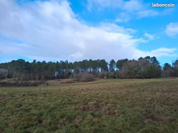 Terrain 2000 m² FRAISSE