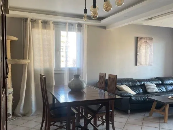 Grand appartement meublé 95m2- 3 chambres -bail mobilité