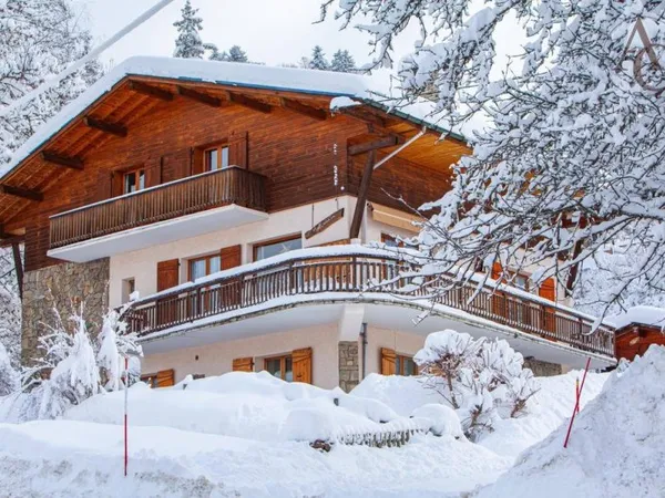 Maison de luxe 8 pièces 223 m²