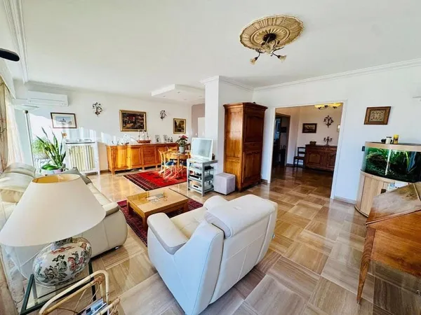 Appartement 6 pièces 120 m²
