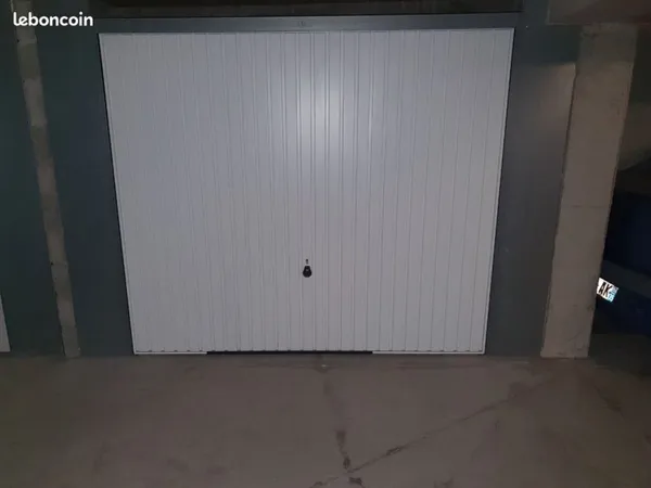 Garage à louer - Combourg - 16 m²